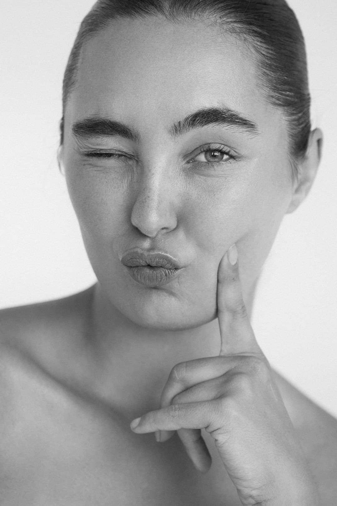 Editorial imagery, brand campaigns, e-commerce, look book,  model tests, photographer , skincare photographer, New York, New Jersey, Brooklyn 